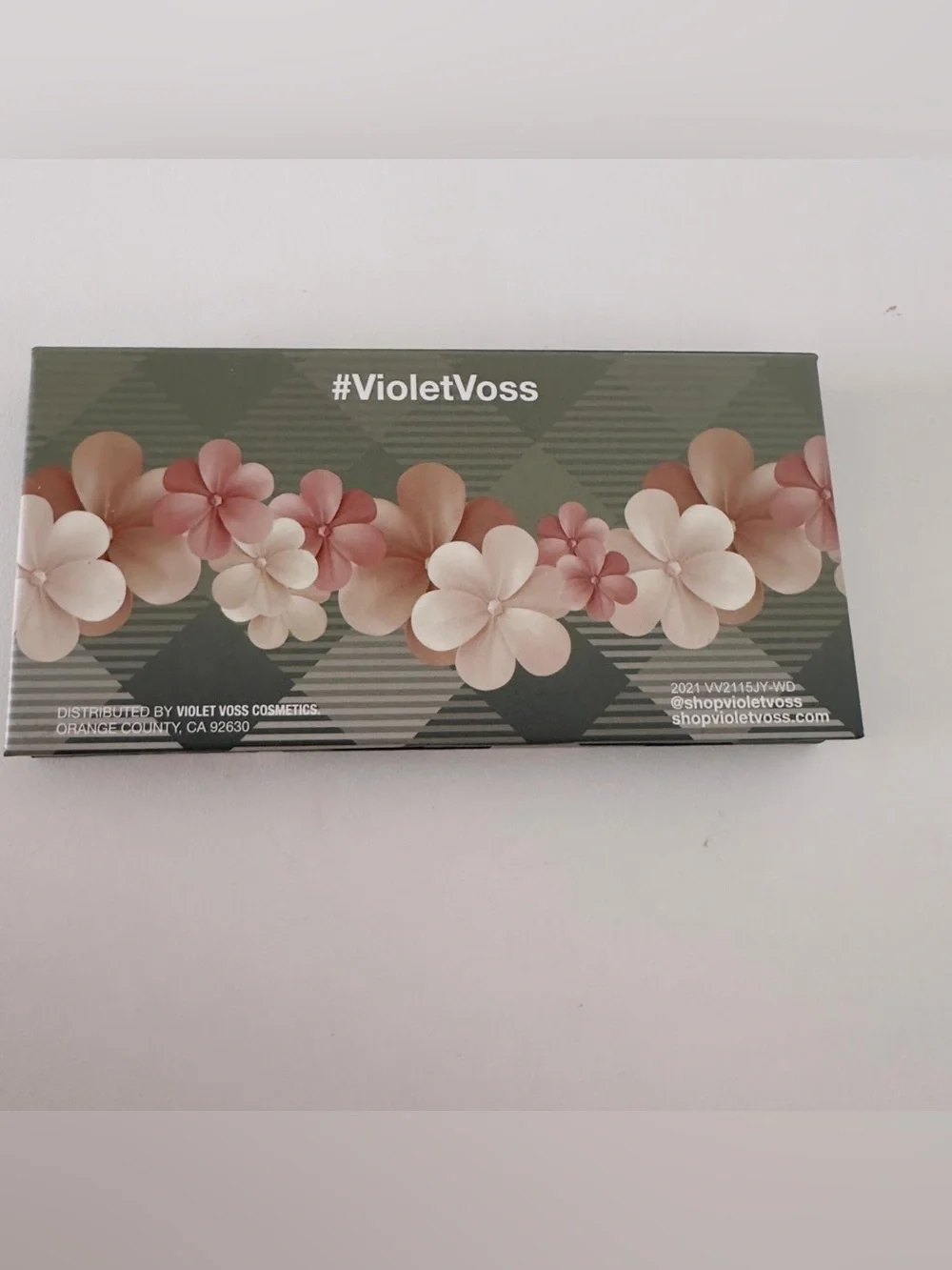 NWT Violet Voss Wild Dahlia Fun Sized Eyeshadow Palette